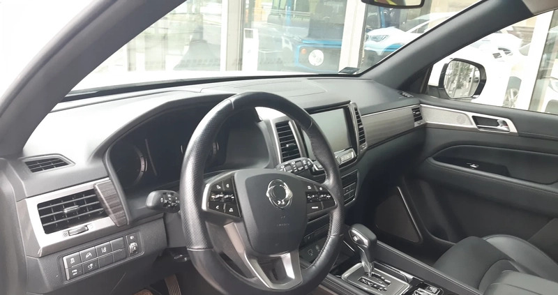 SsangYong REXTON cena 114900 przebieg: 34400, rok produkcji 2018 z Marki małe 172